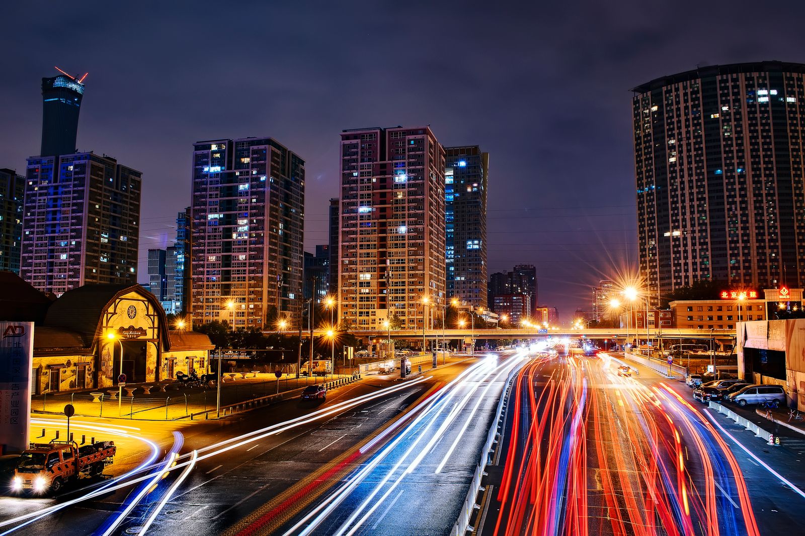 北京/上海夜景（免费图库素材，可替换 / free stock photo, replaceable）